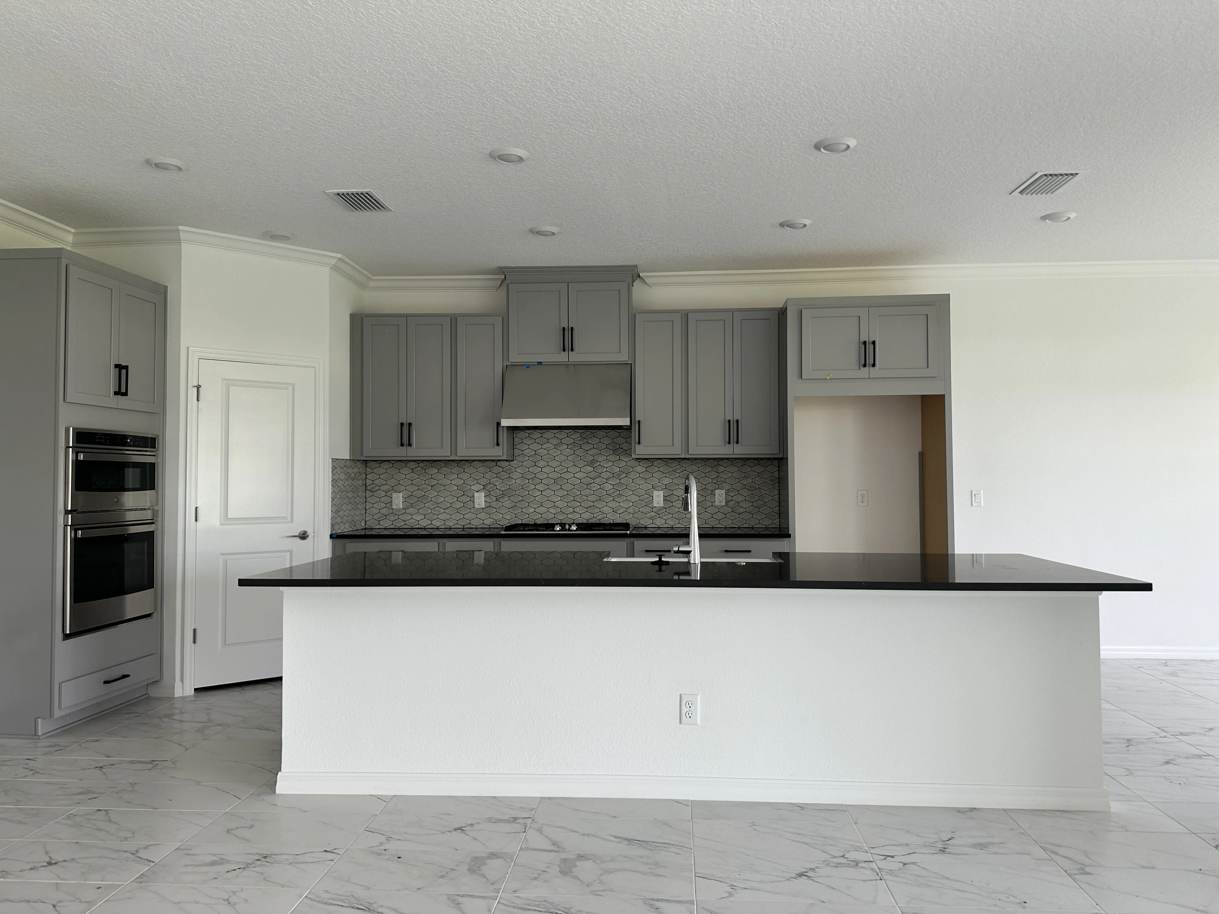 Crown molding detail